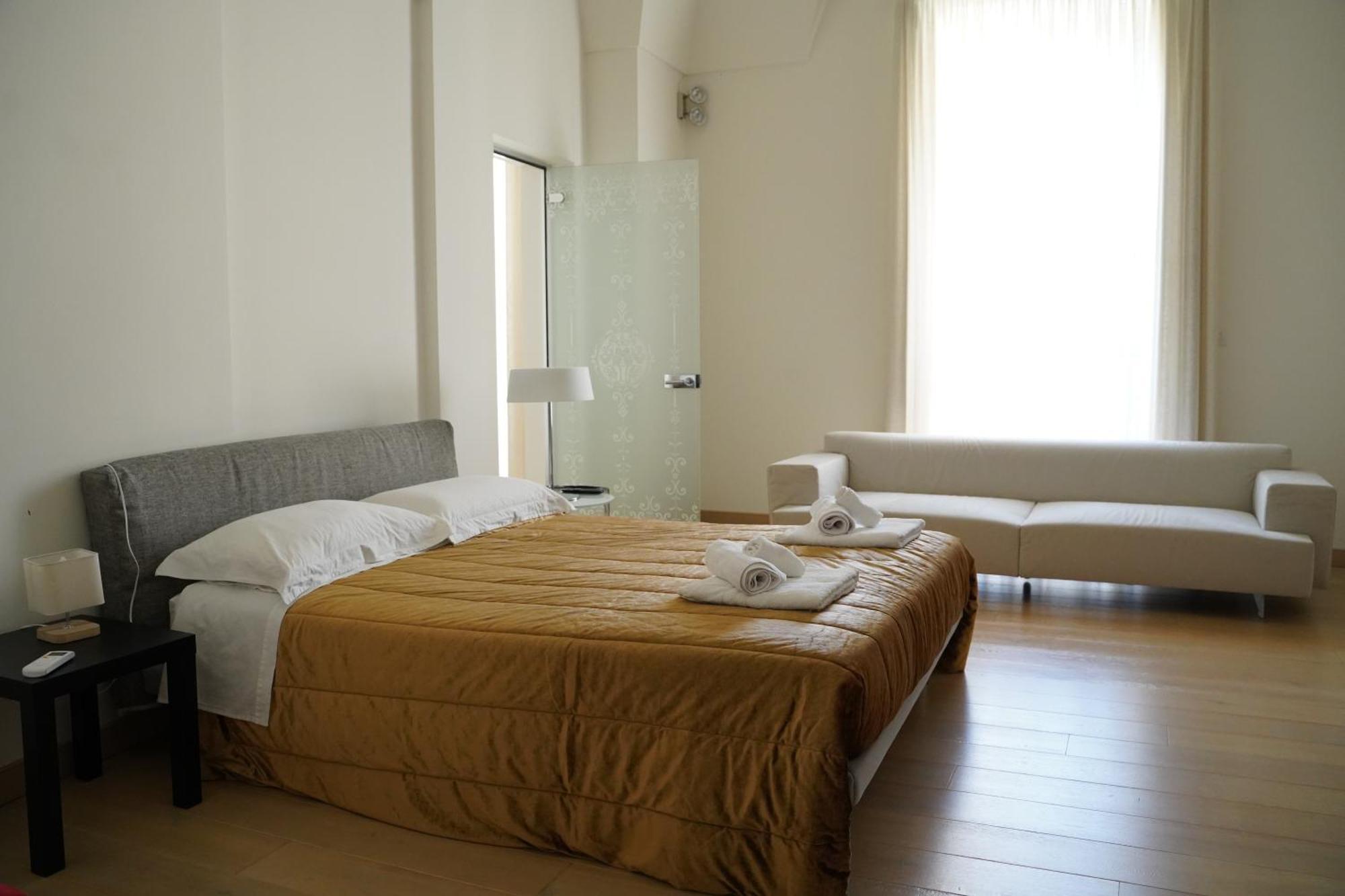 Suite Home D'Aragona Lecce Esterno foto
