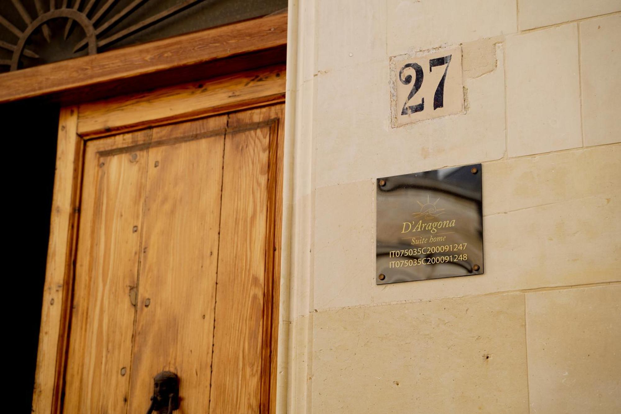 Suite Home D'Aragona Lecce Esterno foto